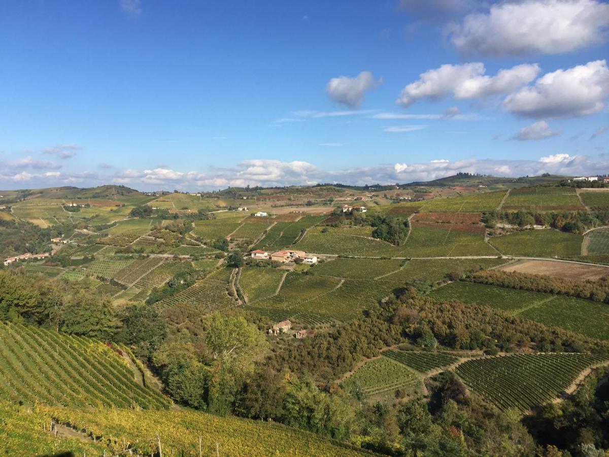 Agriturismo Finestre Di Langa Trezzo Tinella Buitenkant foto