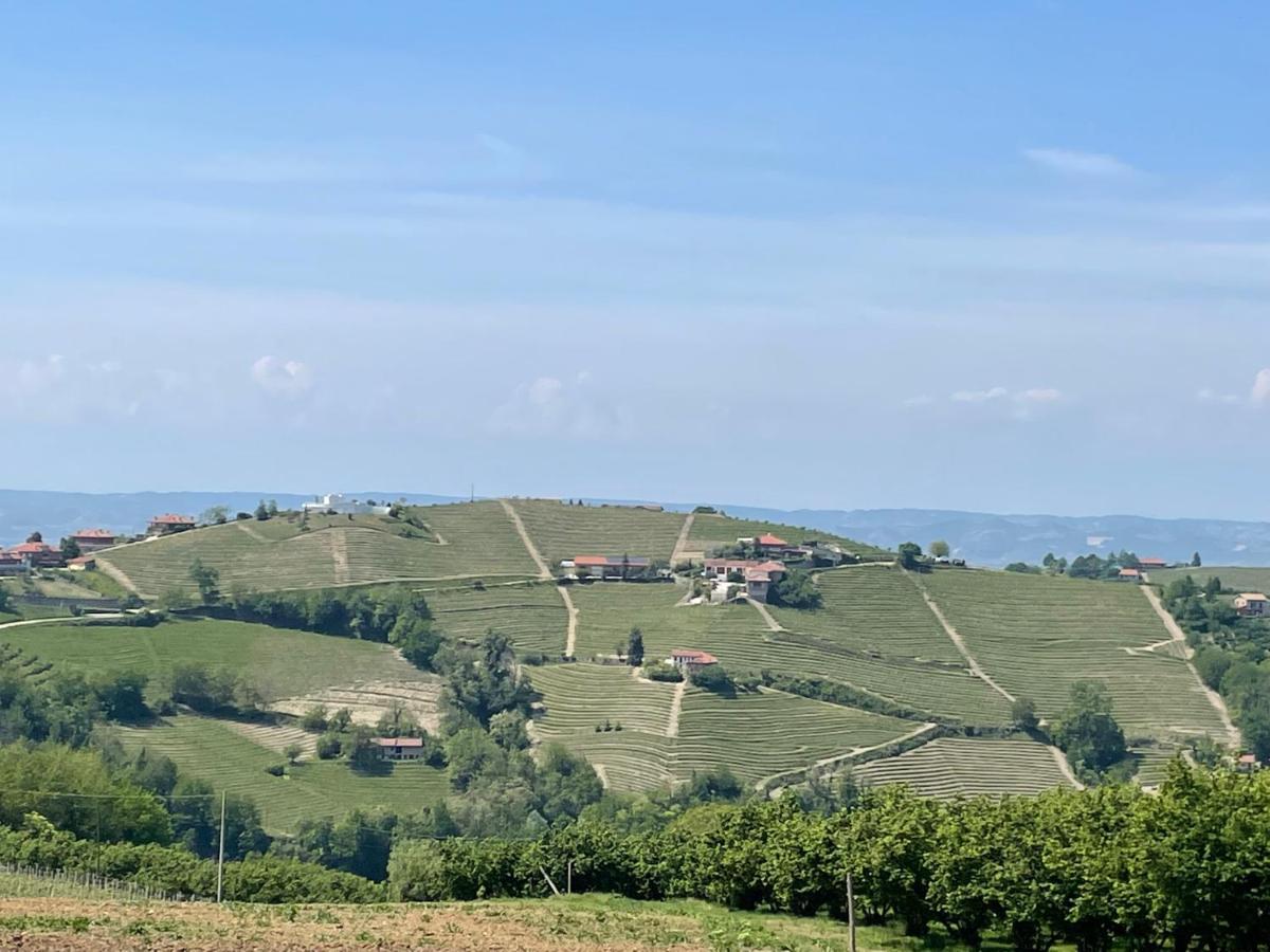 Agriturismo Finestre Di Langa Trezzo Tinella Buitenkant foto
