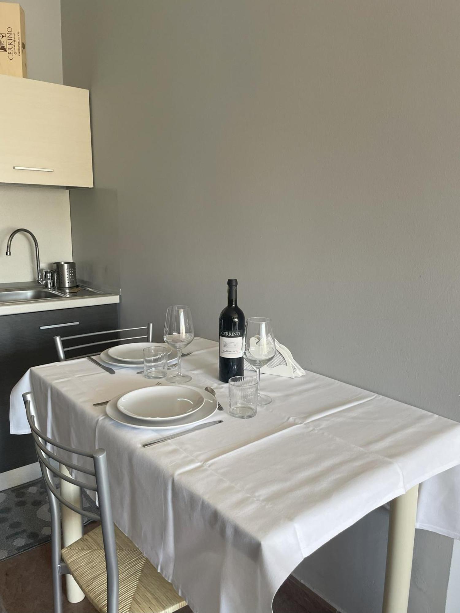 Agriturismo Finestre Di Langa Trezzo Tinella Buitenkant foto